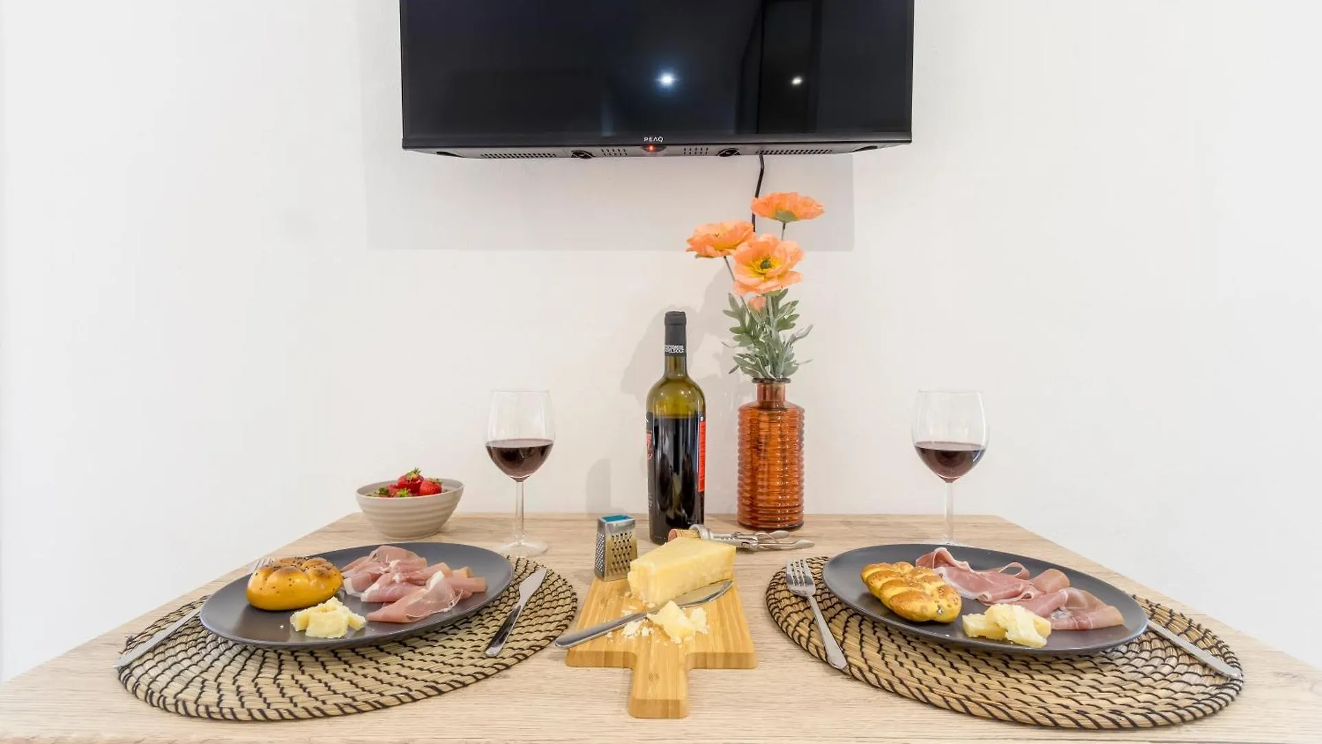 Vista Duomo, 4 Persone, Wifi, Aria Condizionata, Smart Tv Apartment Parma
