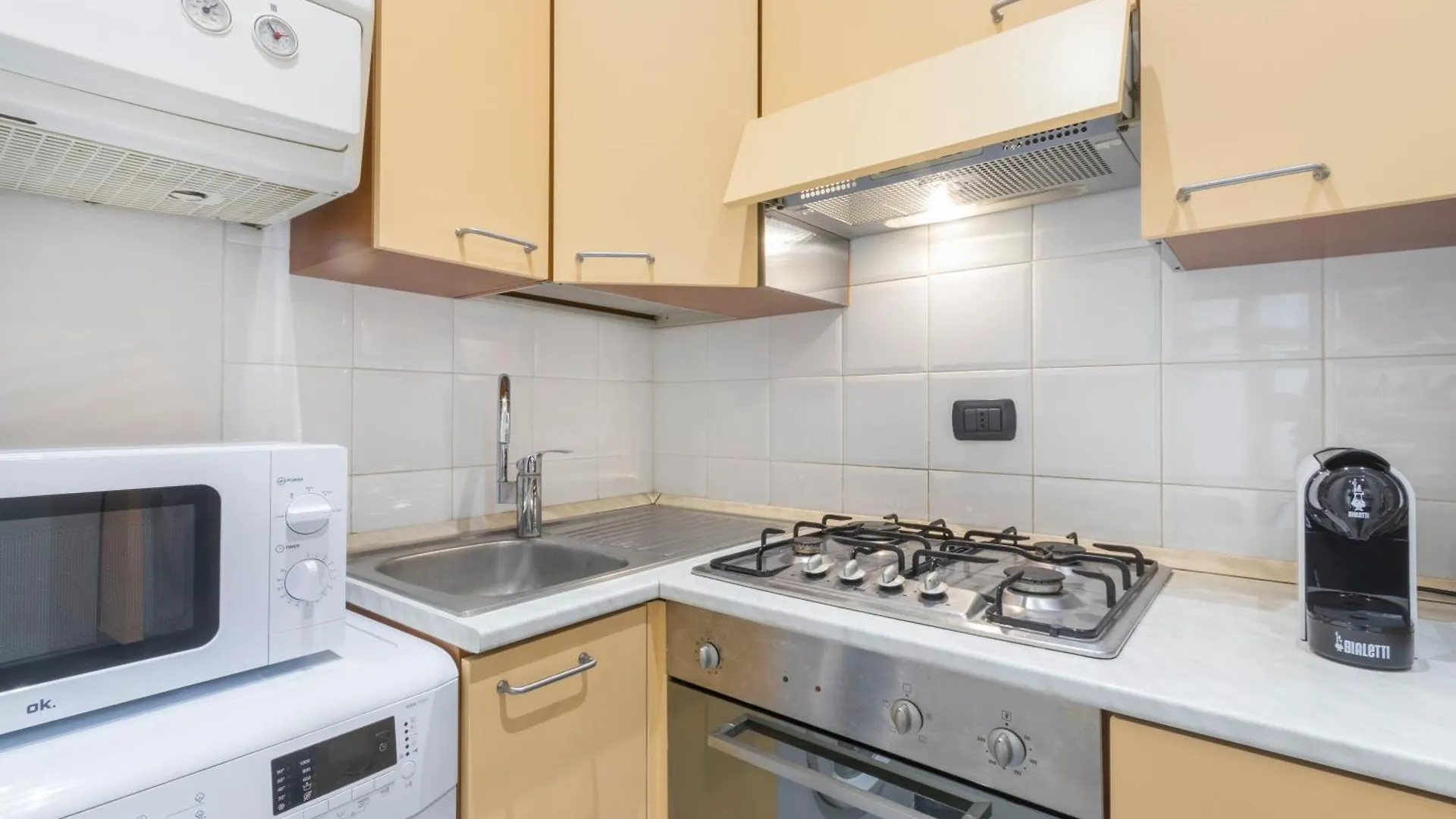 Vista Duomo, 4 Persone, Wifi, Aria Condizionata, Smart Tv Apartment Parma Italy